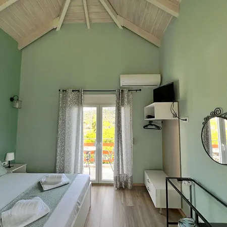 Apartamento Ktima Klimentini Vivári