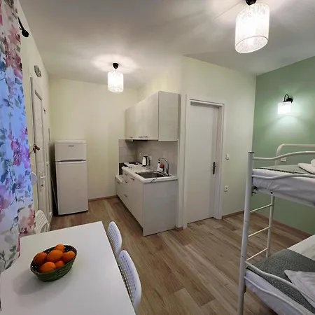 Ktima Klimentini * Vivári