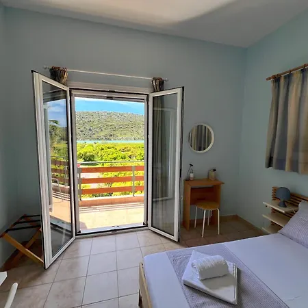 Ktima Klimentini Apartman Vivári