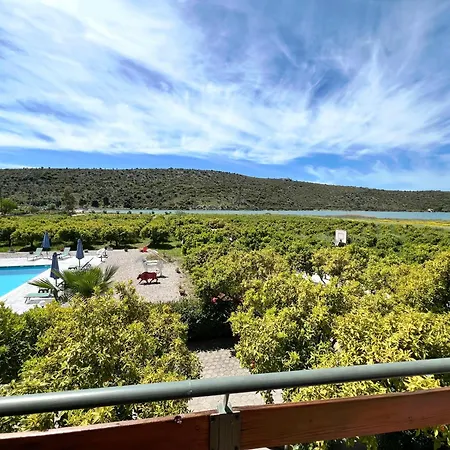 Ktima Klimentini Apartman Vivári