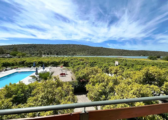 Ktima Klimentini 아파트 Vivári